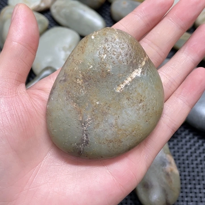 和田玉未镶嵌车挂