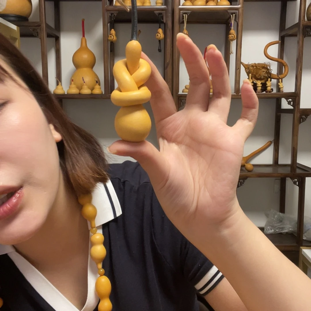 嘟***仓葫芦笙和一首小歌在耳旁回荡了起来笑
