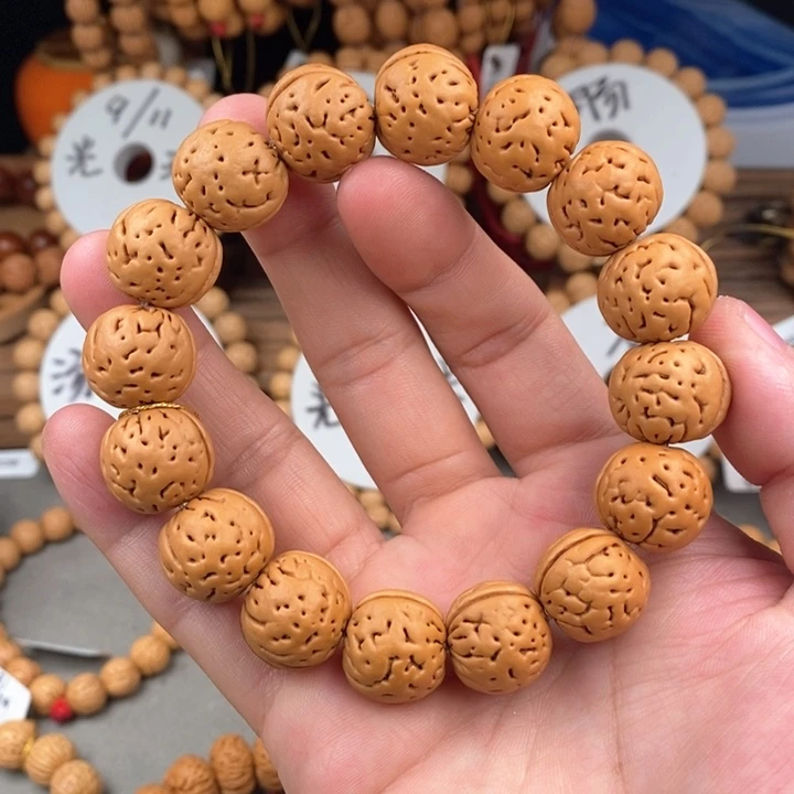 桃核手串黒*盘锦肌肉17.5误差0.5之间脐口有修……