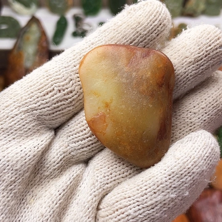 岫岩河磨玉（透闪石质玉）颈饰未镶嵌