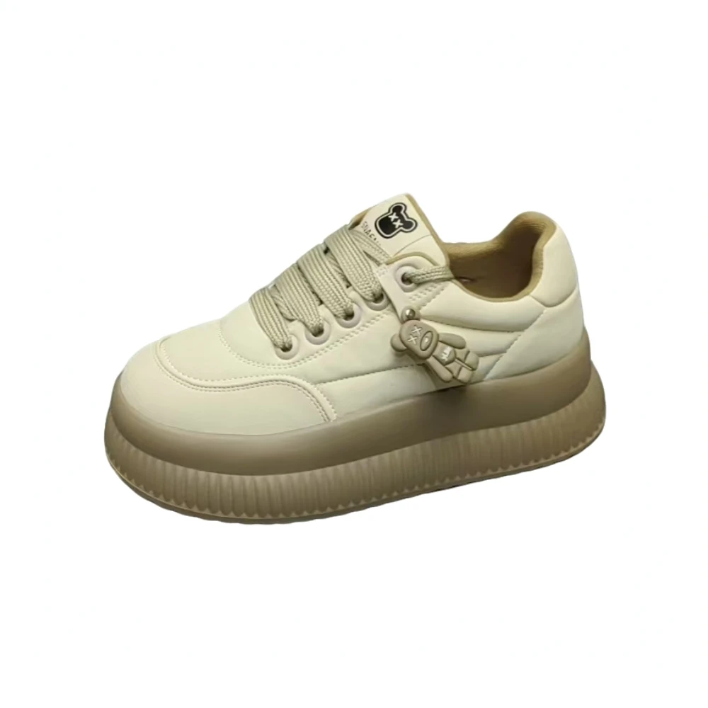 6401    29015 真皮厚底小白鞋 （标准尺码）