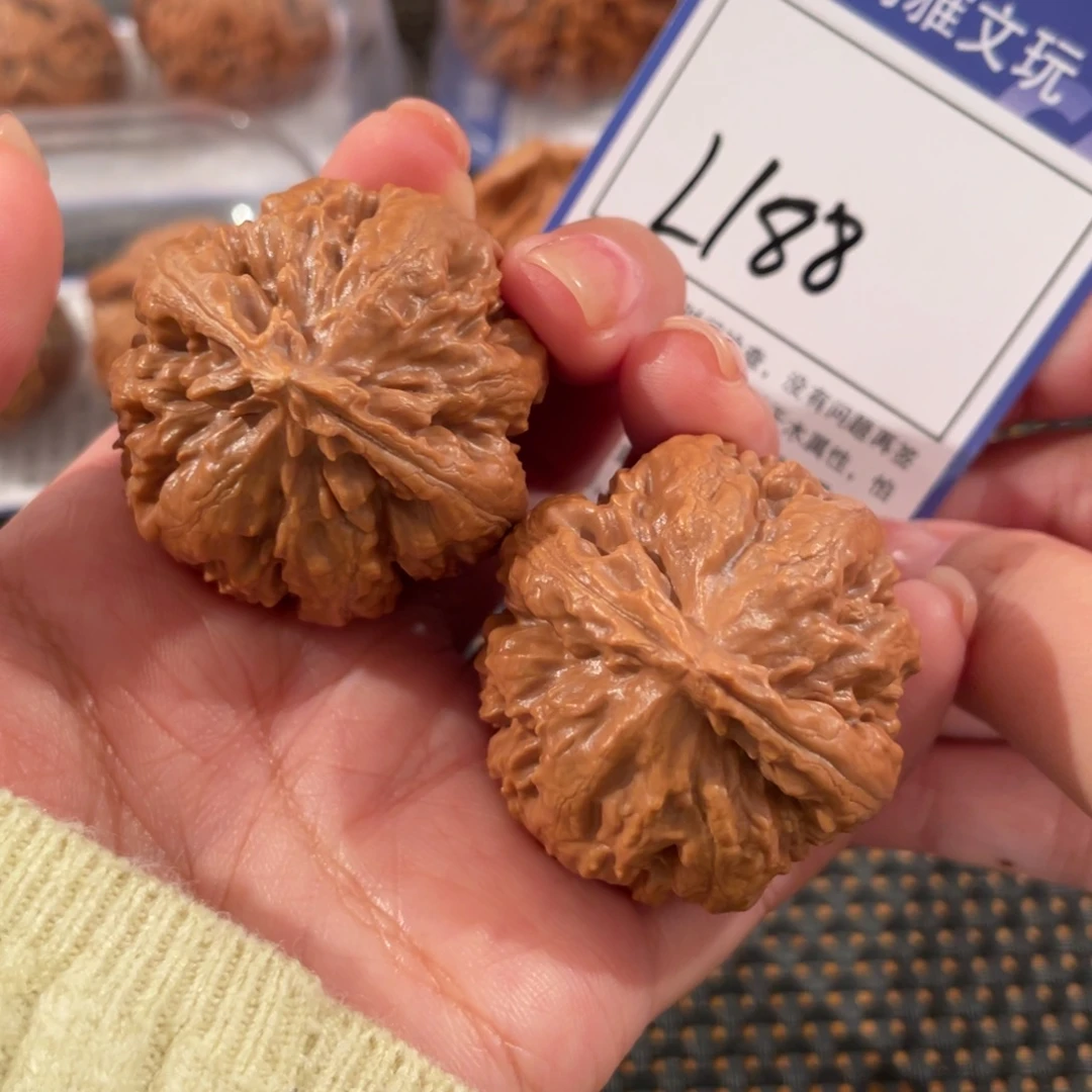把件文玩核桃L188 霸王龙39