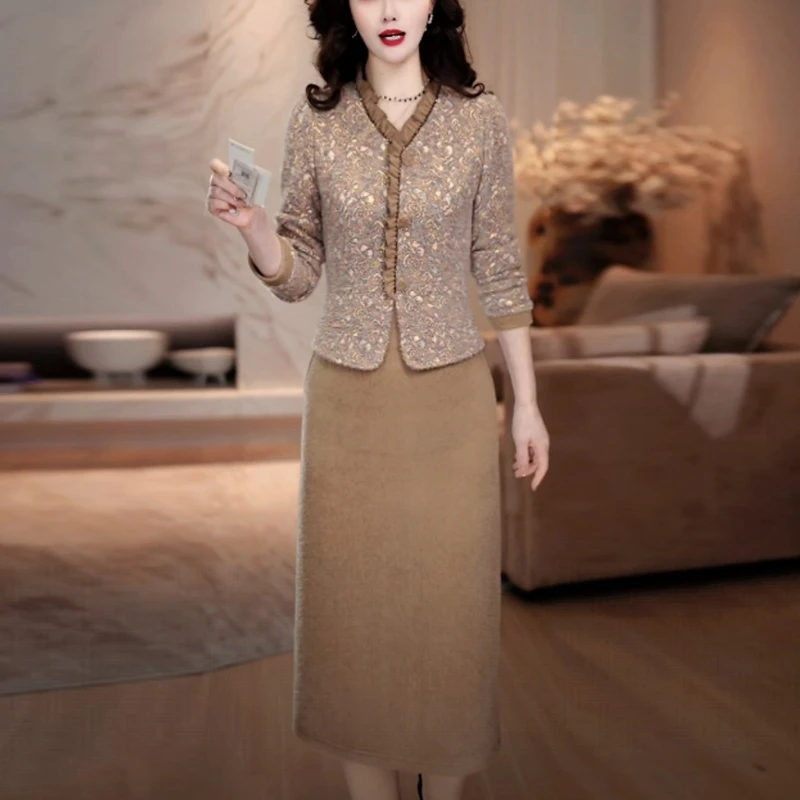 轻奢高贵气质裙子女装冬季新款2025爆款高级感洋气显瘦打底连衣裙