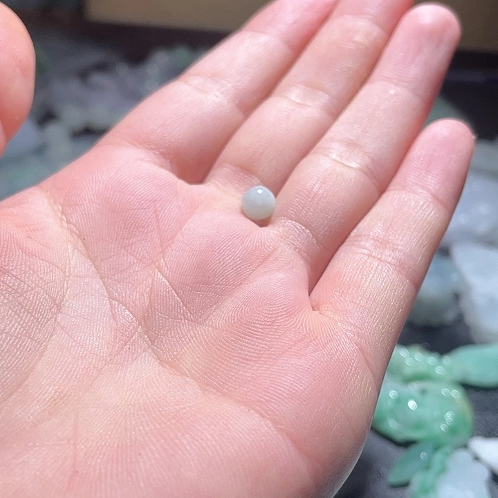 翡翠未镶嵌颈饰s****r天