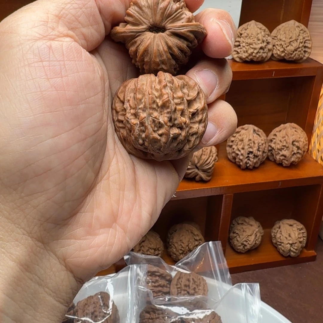 文玩核桃吊坠宠***生汉高楼