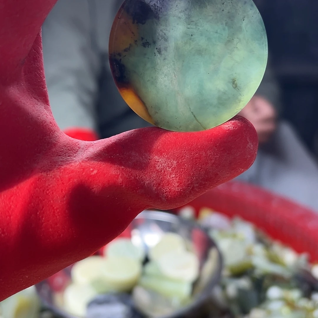 蛇纹石玉未镶嵌鱼缸石 盆景石