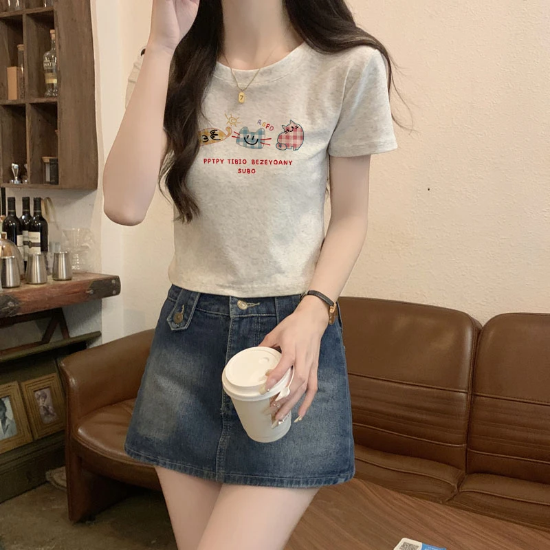 夏季时髦漂亮高质感百搭上衣2025新款圆领洋气短袖显瘦休闲t恤女