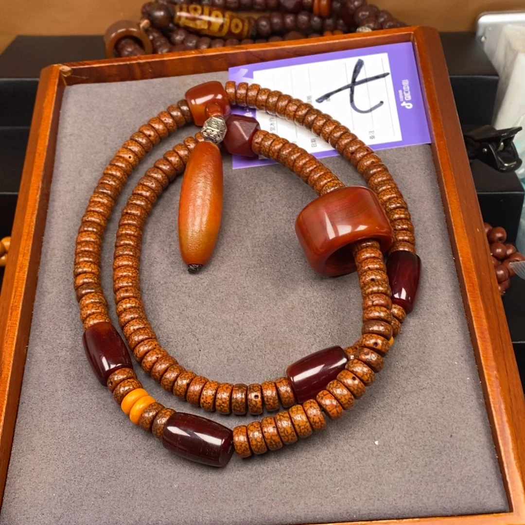 星月菩提吊坠一**郭星月