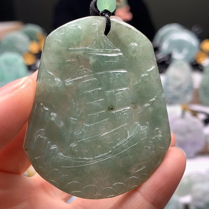 翡翠未镶嵌颈饰一帆风顺洒黄翡福利
