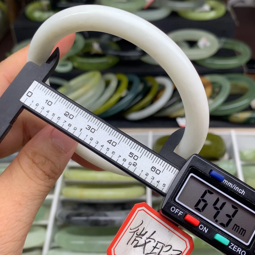 未镶嵌蛇纹石玉手镯688