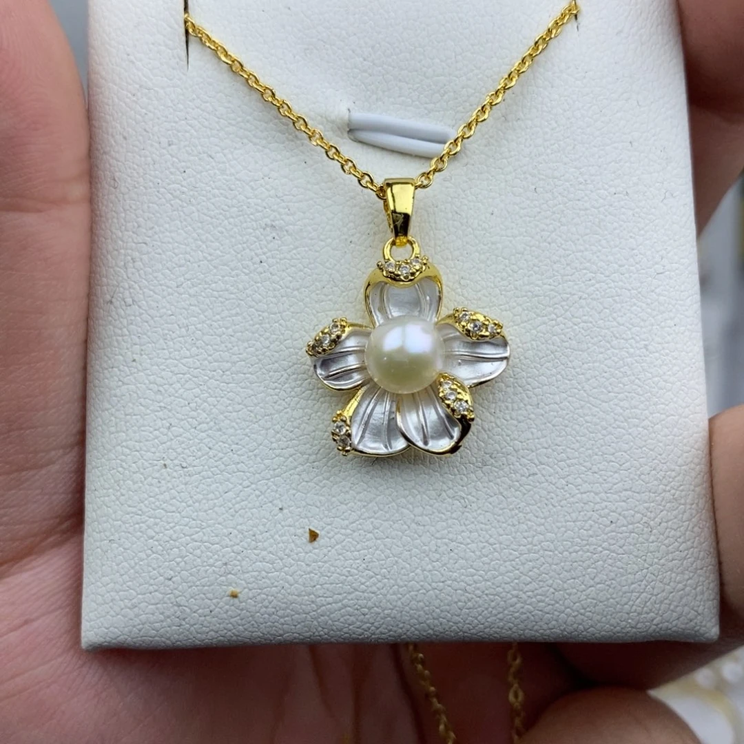 淡水珍珠耳饰未镶嵌