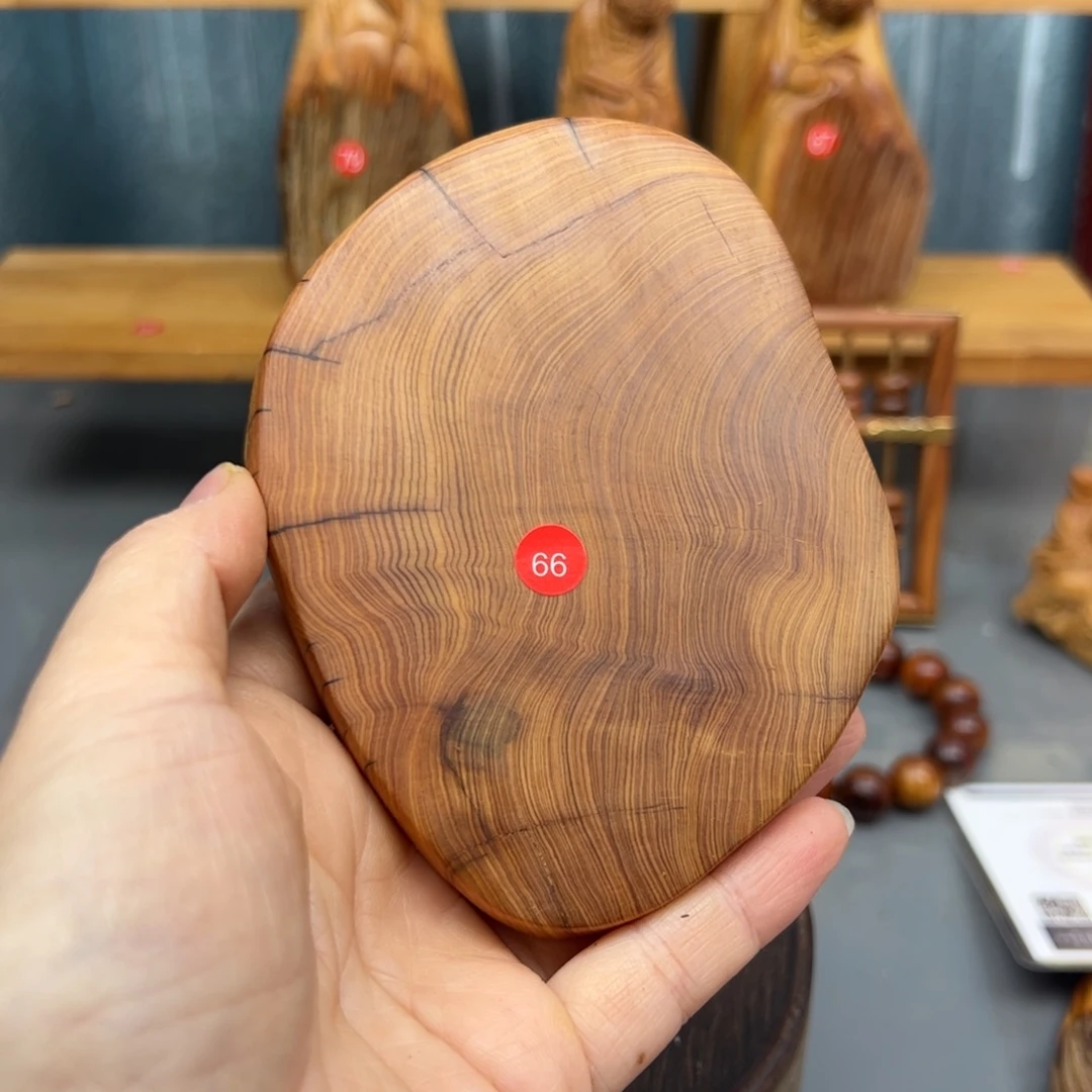 蓝***云木崖柏木摆件手把件，