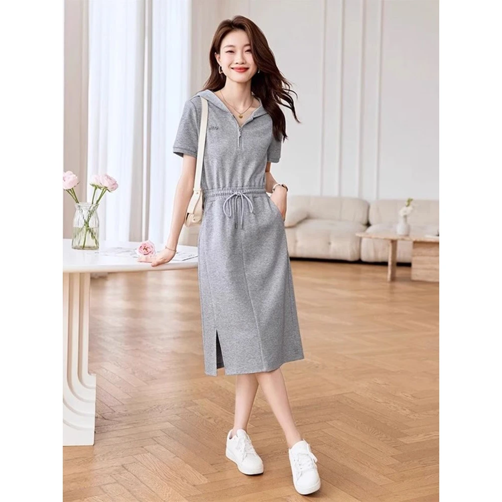 高级感抽绳连帽裙子2025春夏季新款简约百搭休闲收腰显瘦连衣裙女