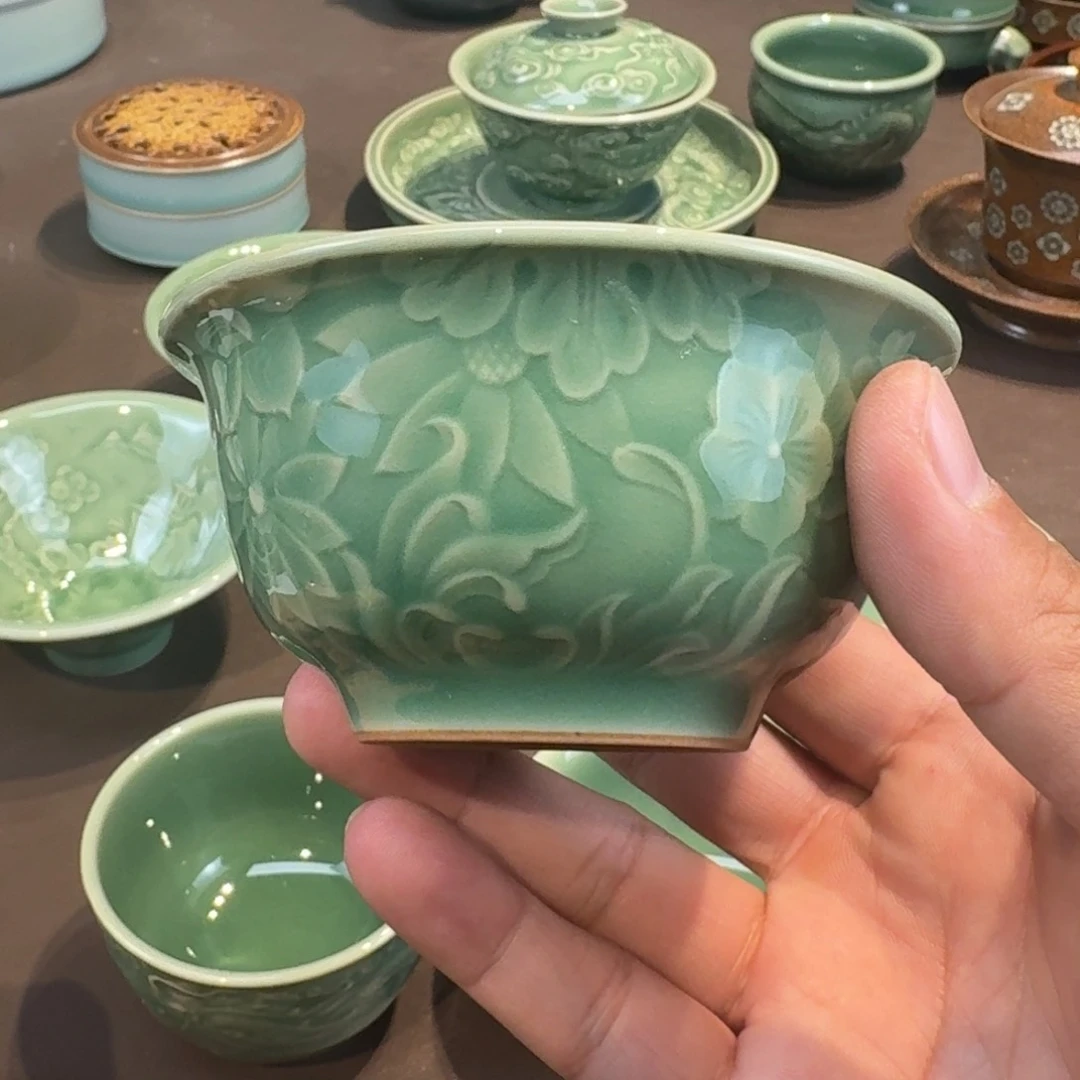 杯龙泉青瓷茶具微瑕