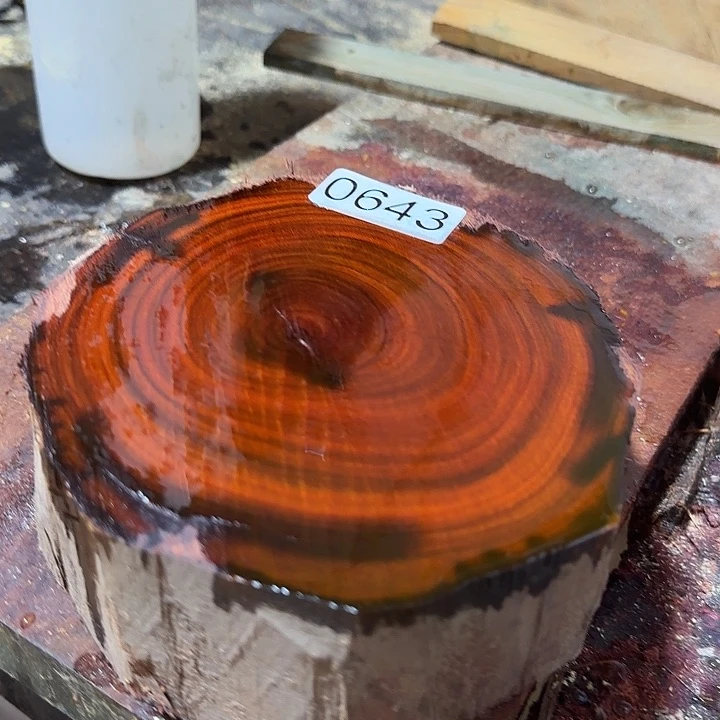 檀香紫檀（小叶紫檀）血檀643