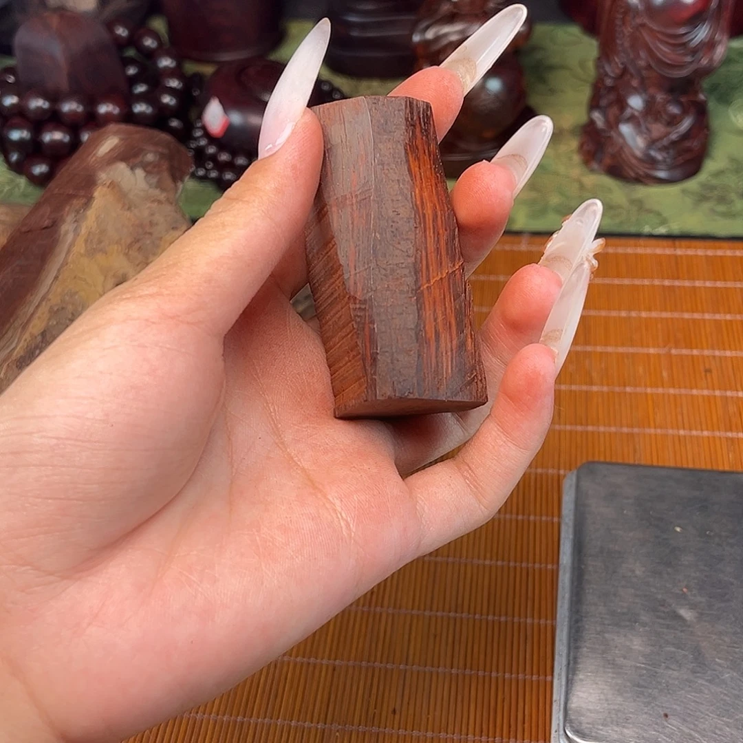 溪***坊檀香紫檀（小叶紫檀）