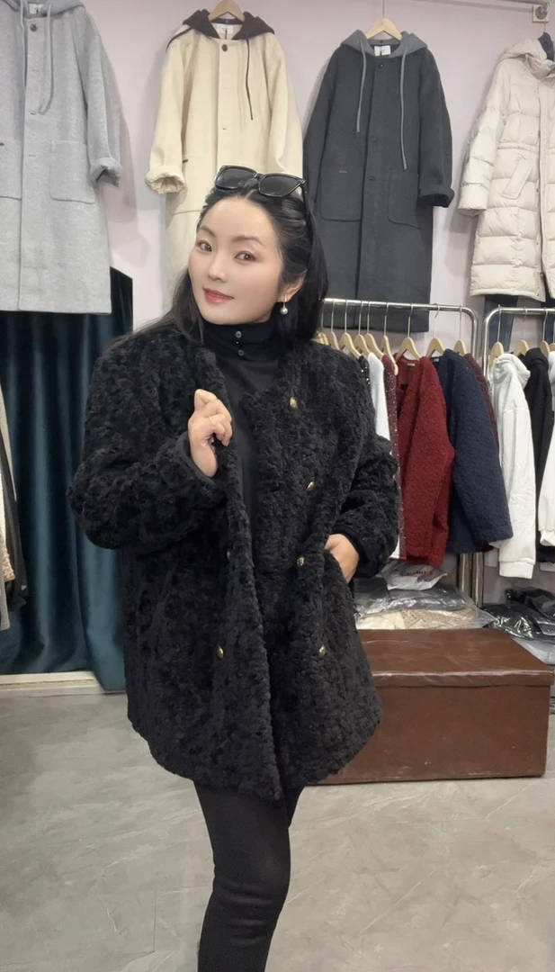 新款中长款外套四个色