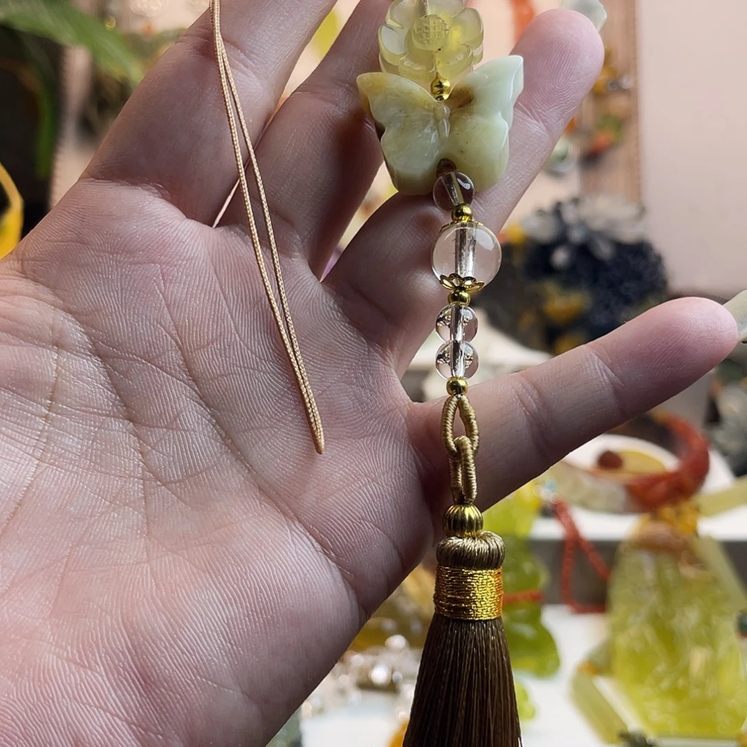 蛇纹石玉未镶嵌吊坠