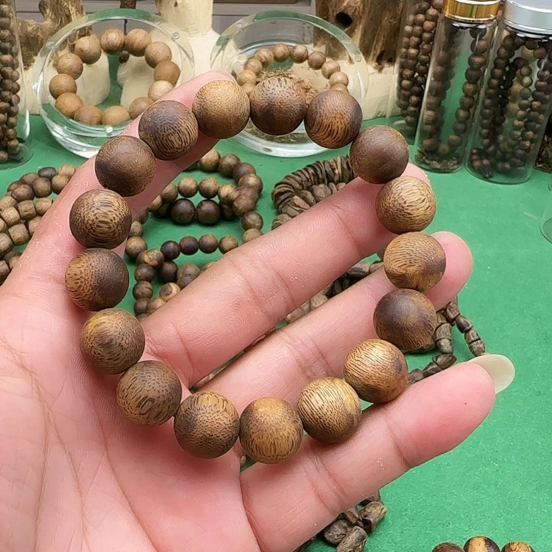 益***店沉香手串海南白棋