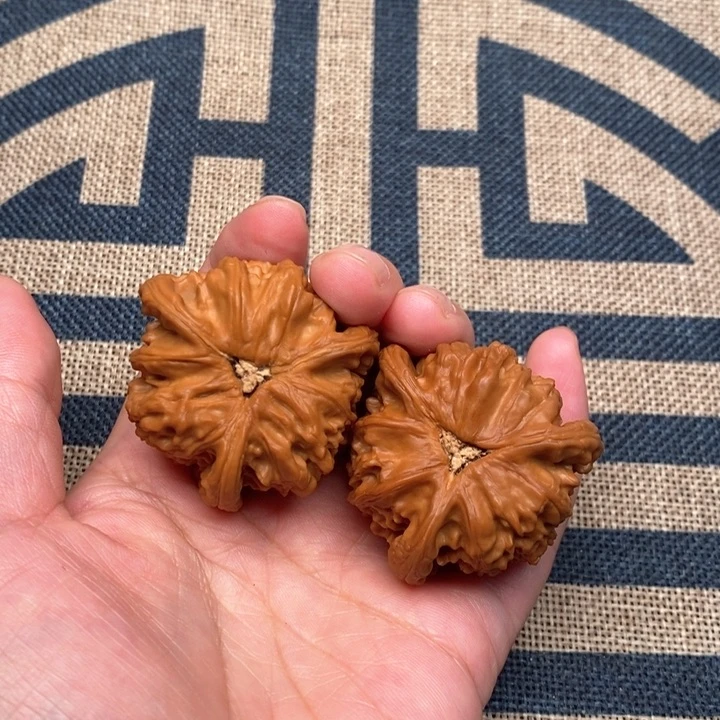 吊坠文玩核桃鱼*