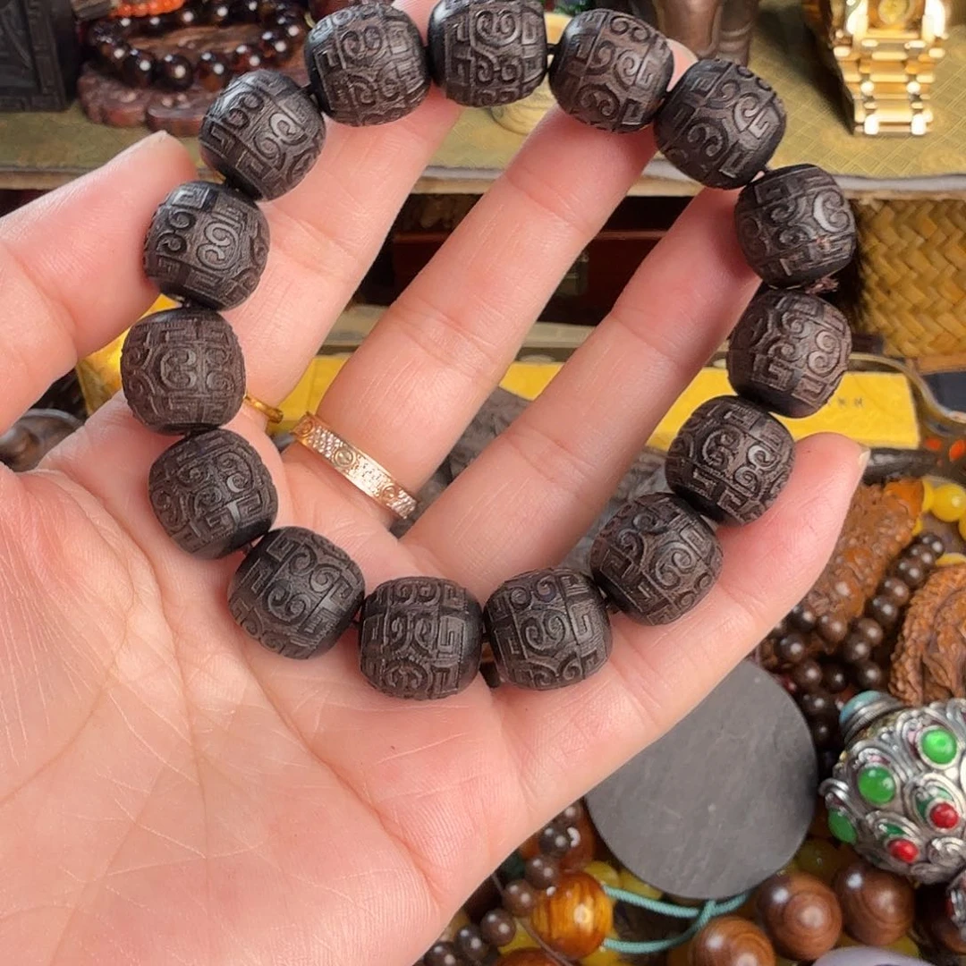 滴血莲花菩提手串