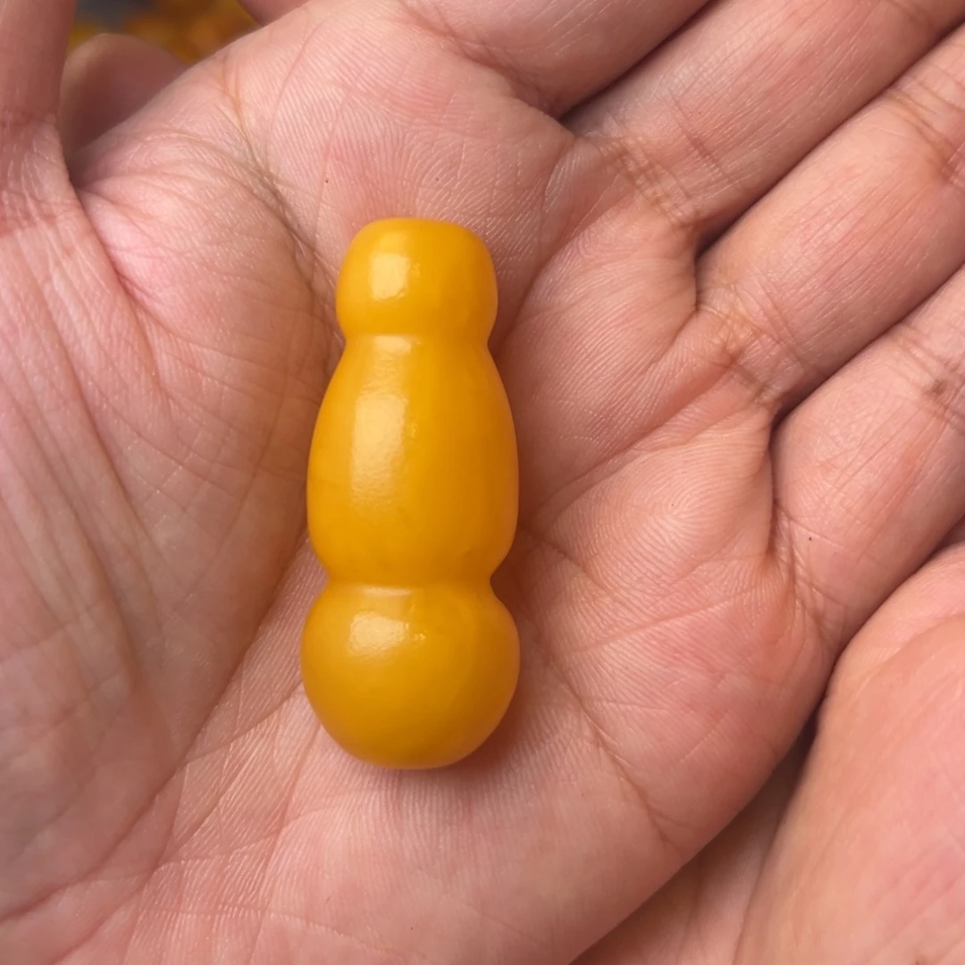 蜜蜡未镶嵌吊坠(不含链)