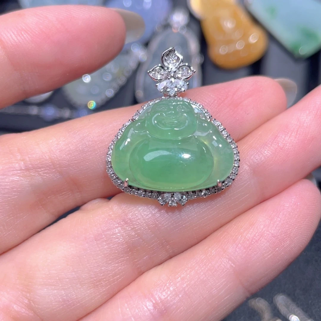 颈饰18K金镶嵌翡翠翡翠