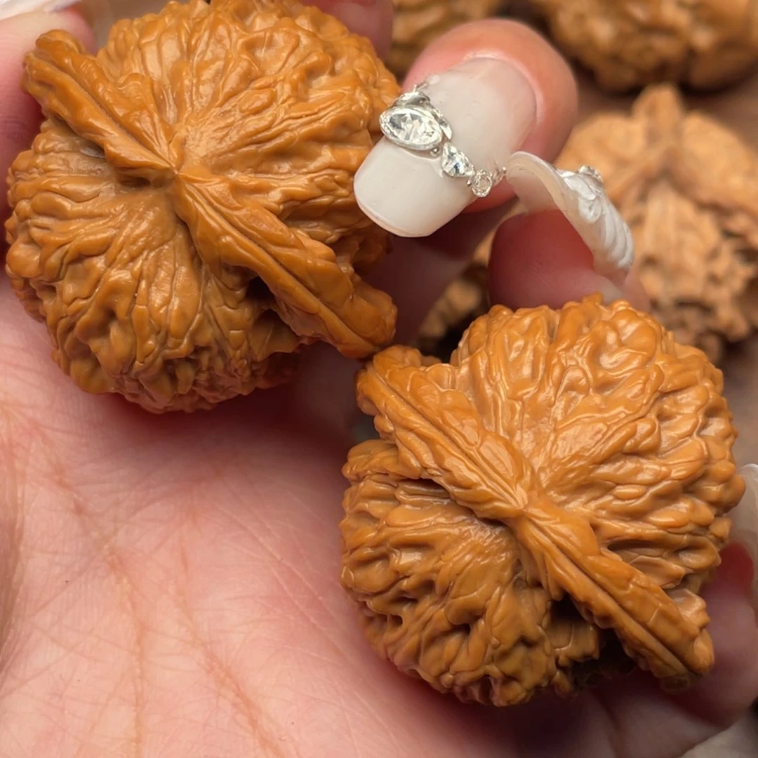 文玩核桃把件骆*白狮子39➕