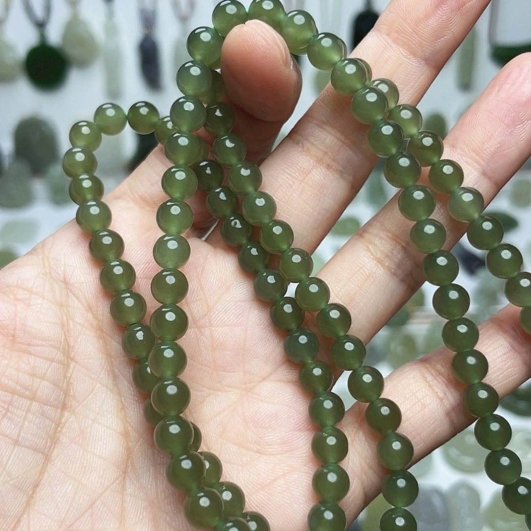 颈饰未镶嵌和田玉宝****了