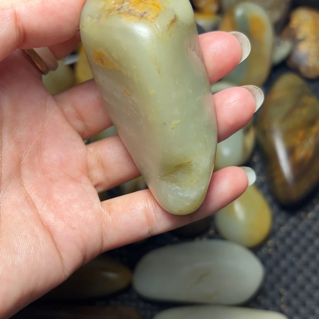 无***天和田玉未镶嵌挂件94