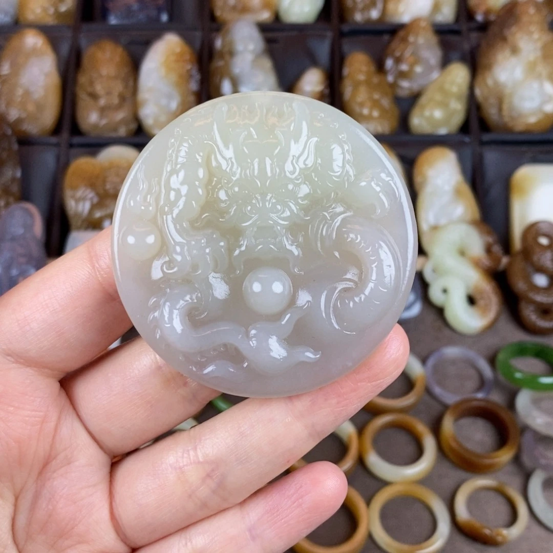 和田玉颈饰未镶嵌