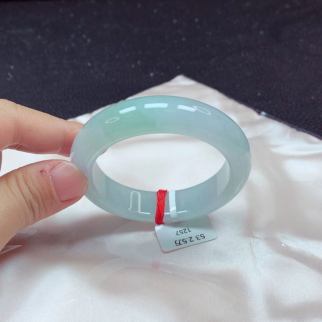 翡翠手镯未镶嵌手镯53