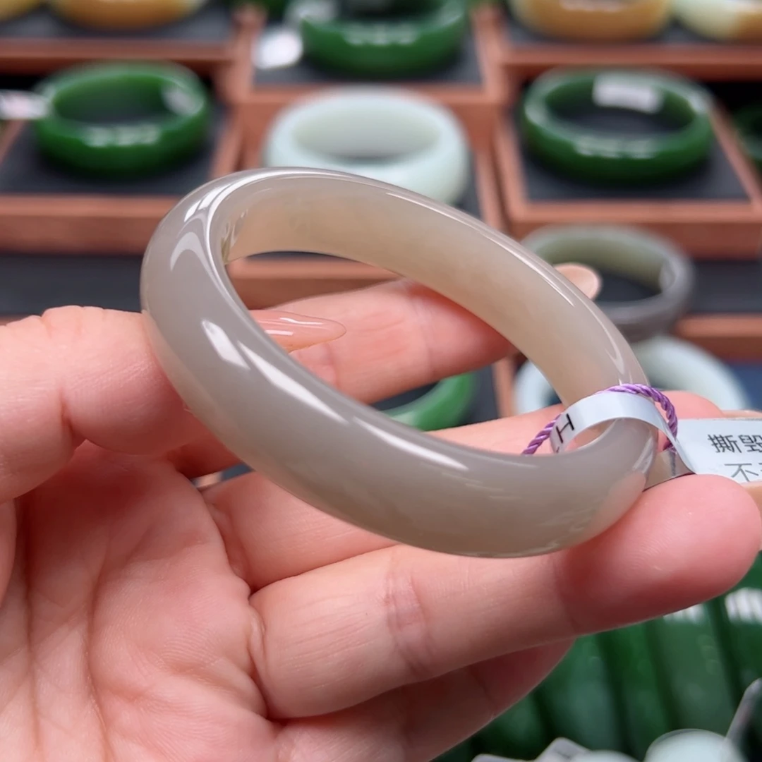 未镶嵌手镯和田玉5253圈口