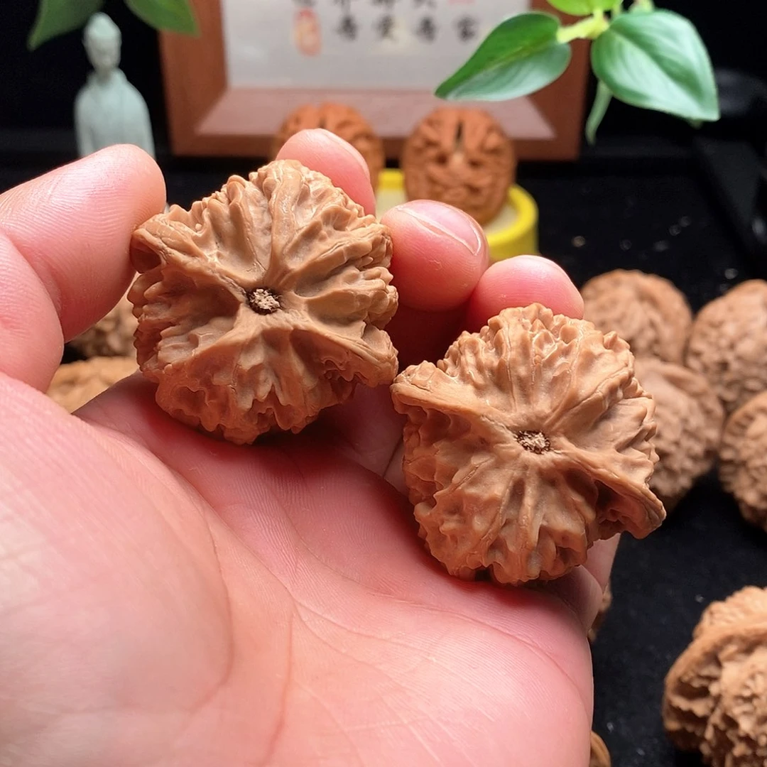 文玩核桃吊坠g****乐苹果园42+