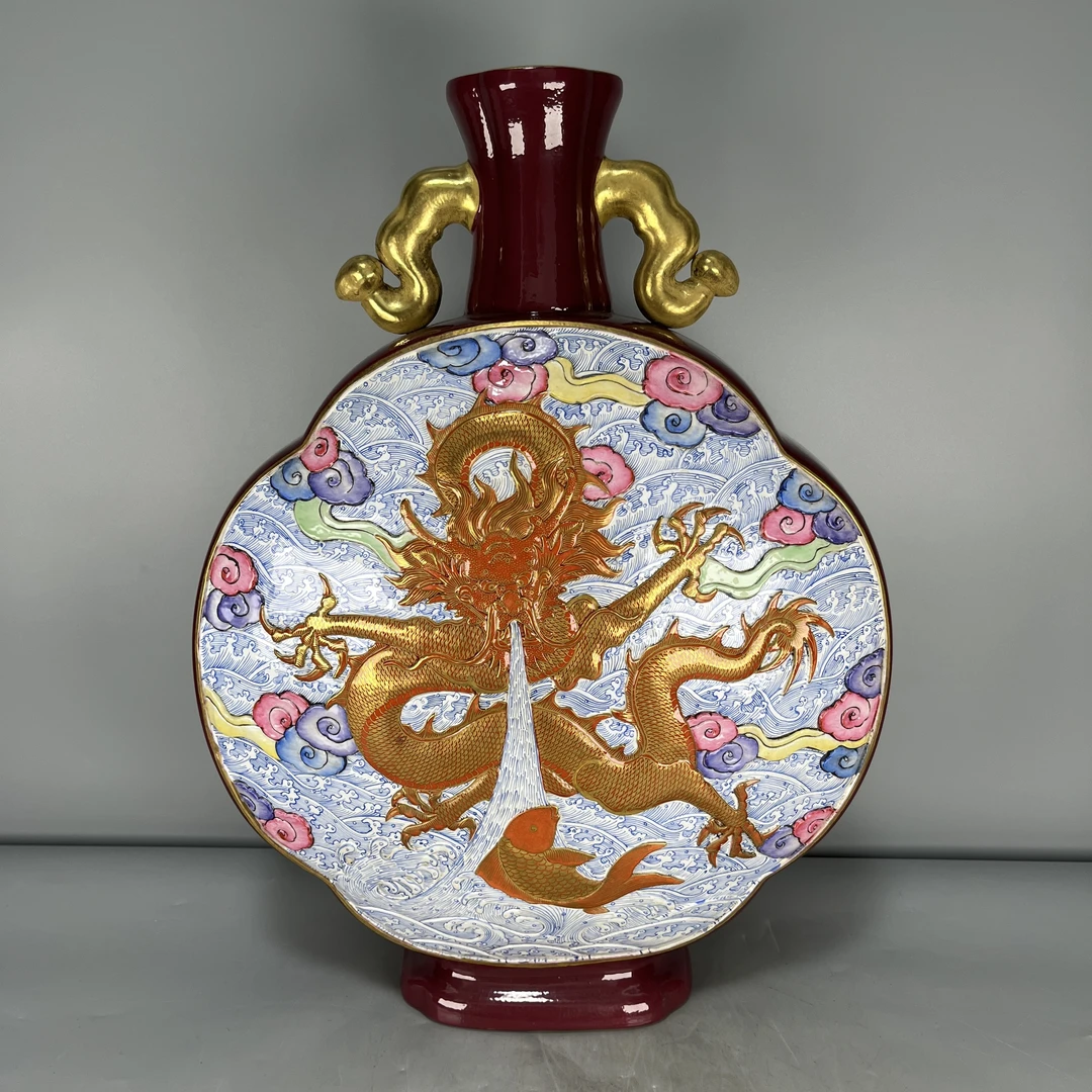 仿古瓷 仿古大清乾隆年制珐琅彩描金雕刻海水龙纹抱月瓶