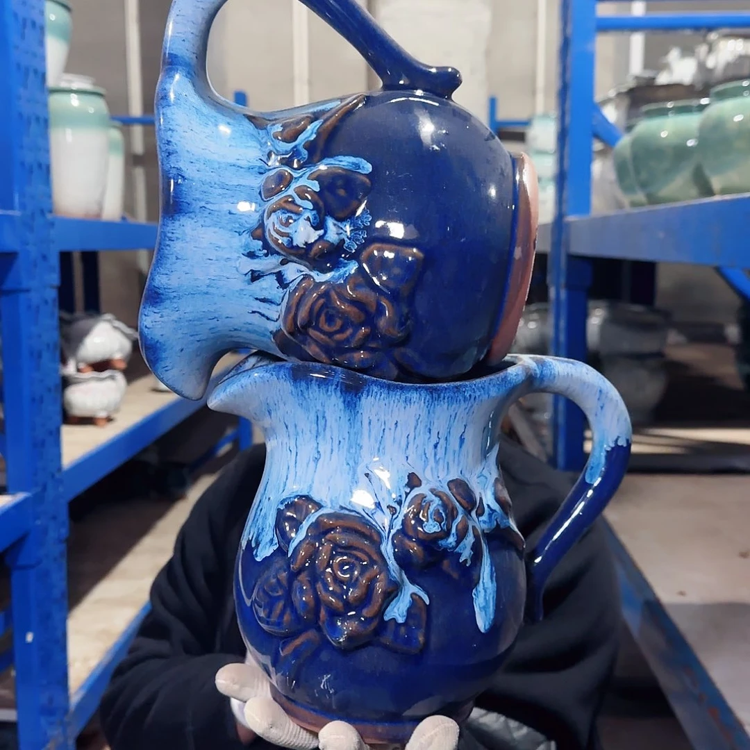 紫砂花盆高19口17。微瑕