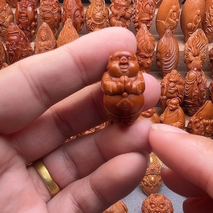 吊坠橄榄核17小猪福利
