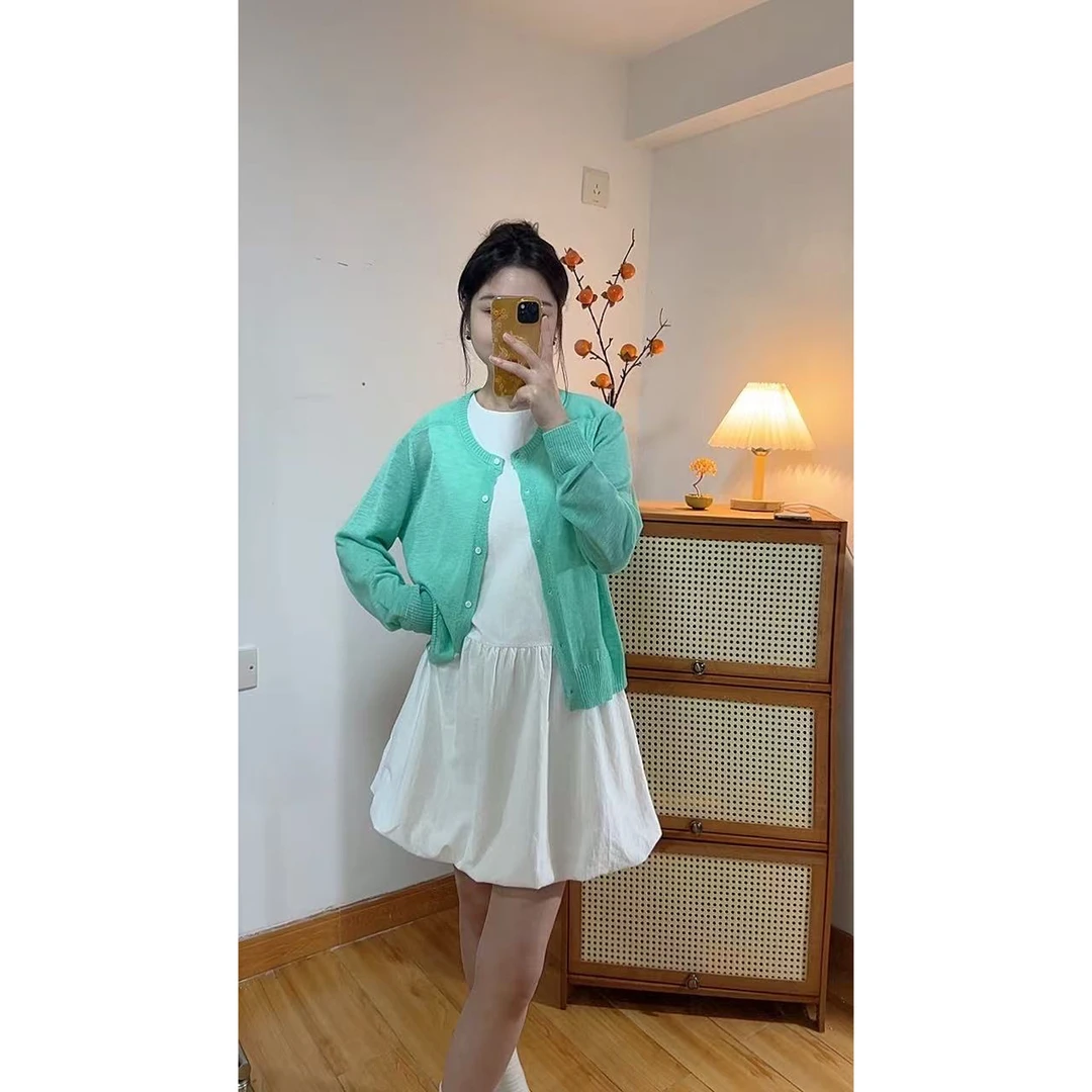 “多巴胺” 薄荷绿显白针织上衣