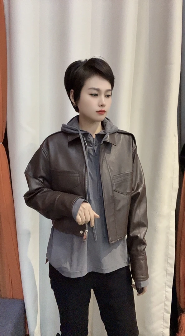 方领百搭网红皮衣短款休闲时尚女皮夹克