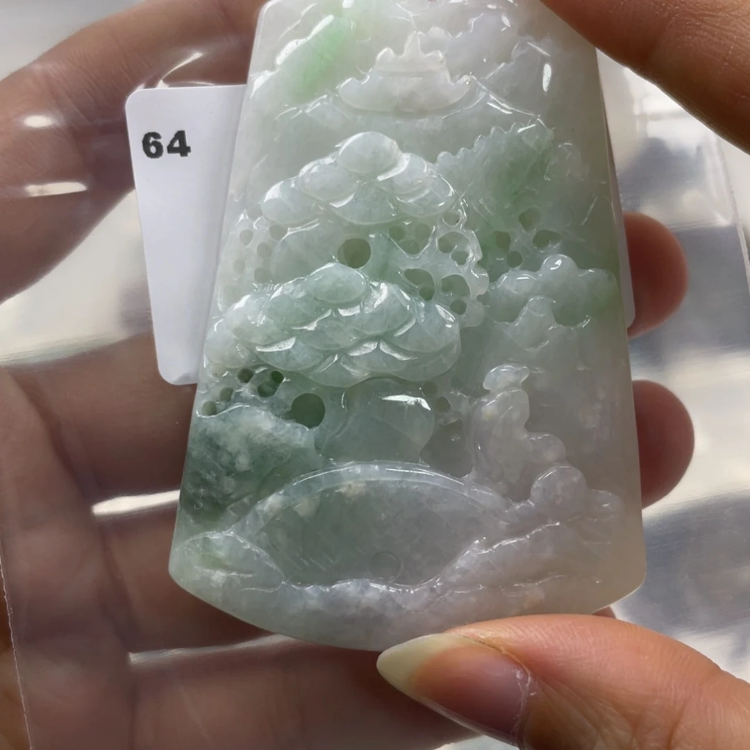 翡翠未镶嵌颈饰牌子