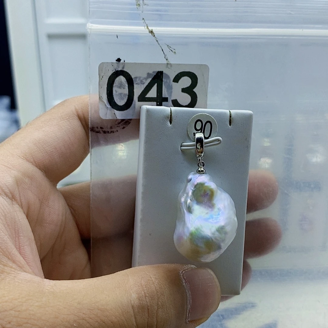 淡水珍珠合金颈饰