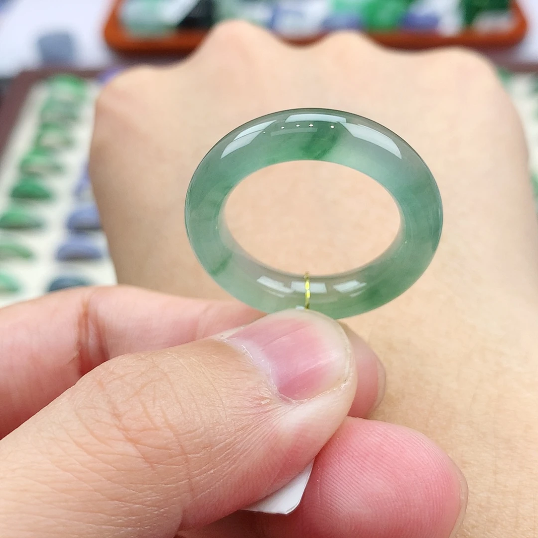 翡翠未镶嵌戒指20号