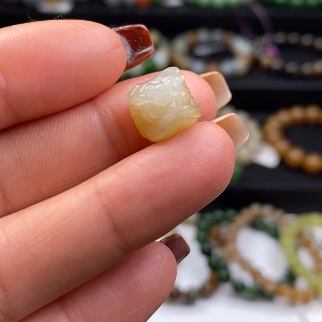 和田玉未镶嵌手串