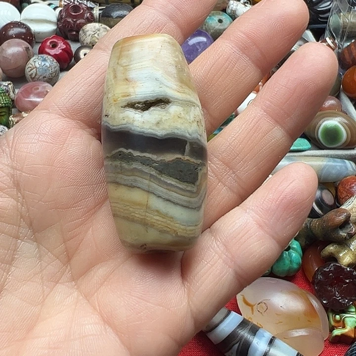 碧***川玛瑙/玉髓未镶嵌颈饰