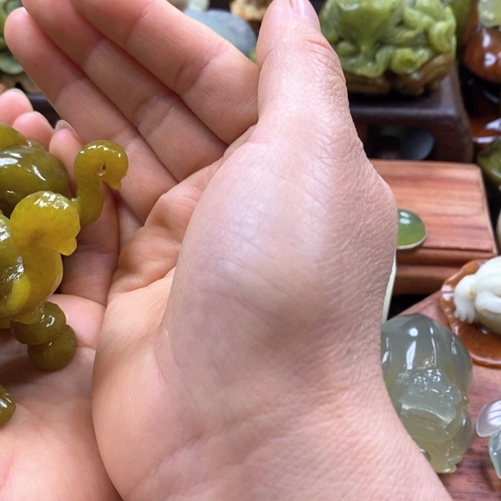 蛇纹石玉未镶嵌手把明**说