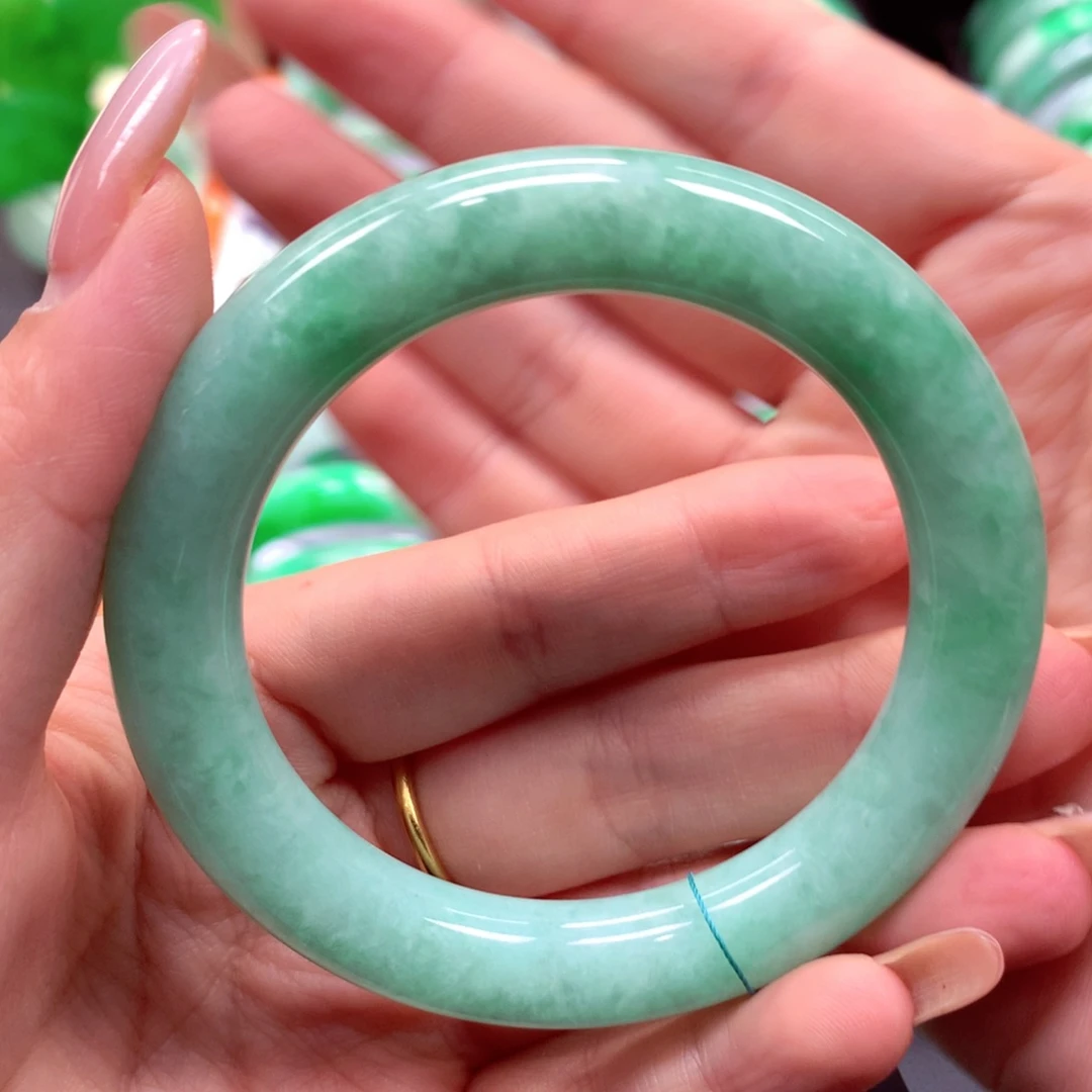 未镶嵌手镯翡翠翡翠