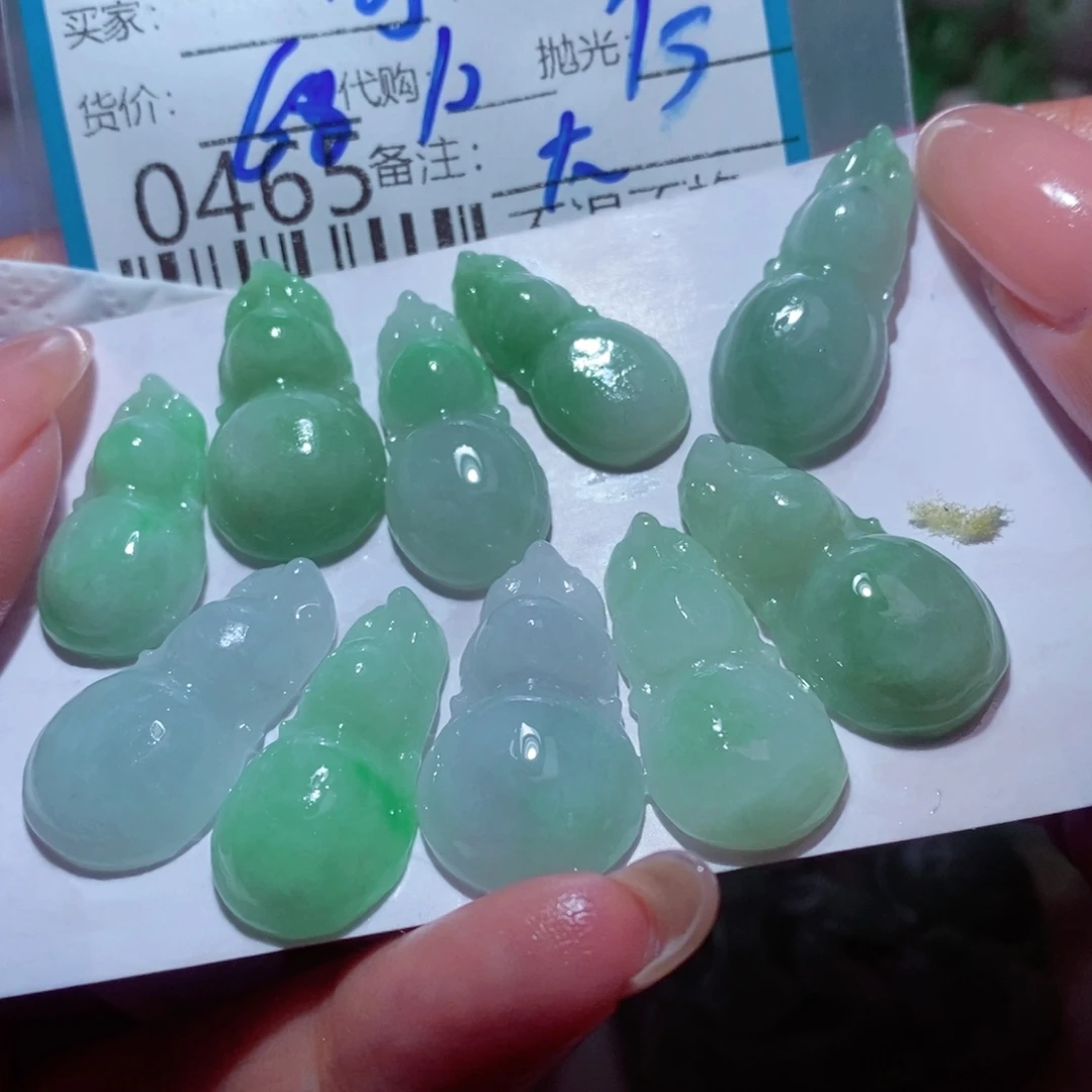 ****沫翡翠未镶嵌颈饰我