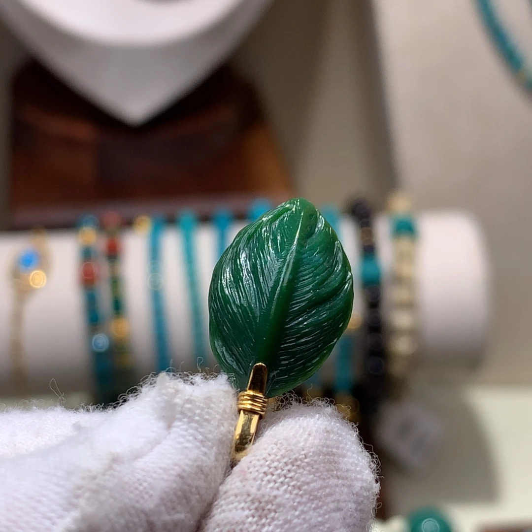 绿松石18K金镶嵌珠宝奇石