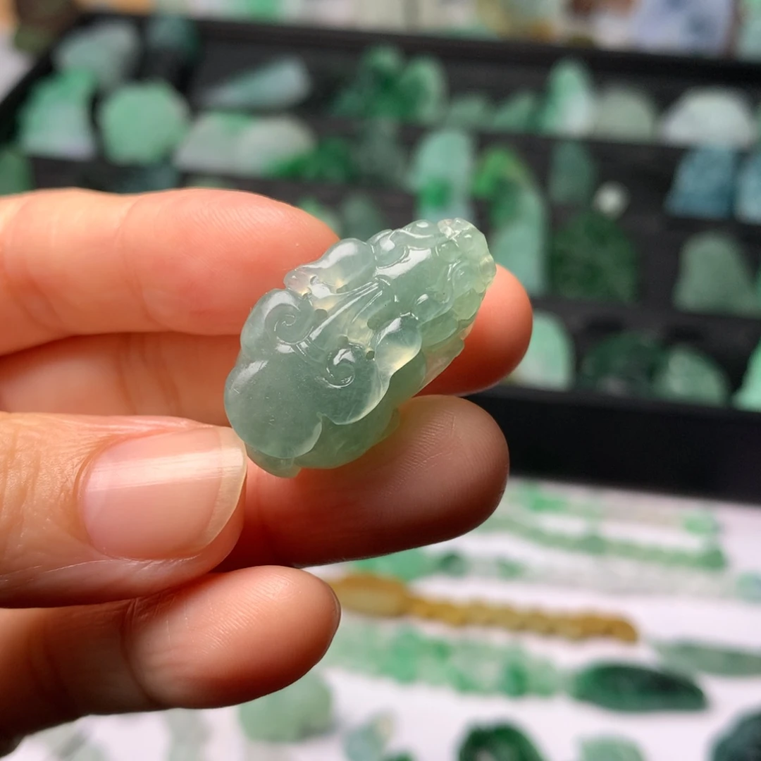 定制翡翠未镶嵌翡翠