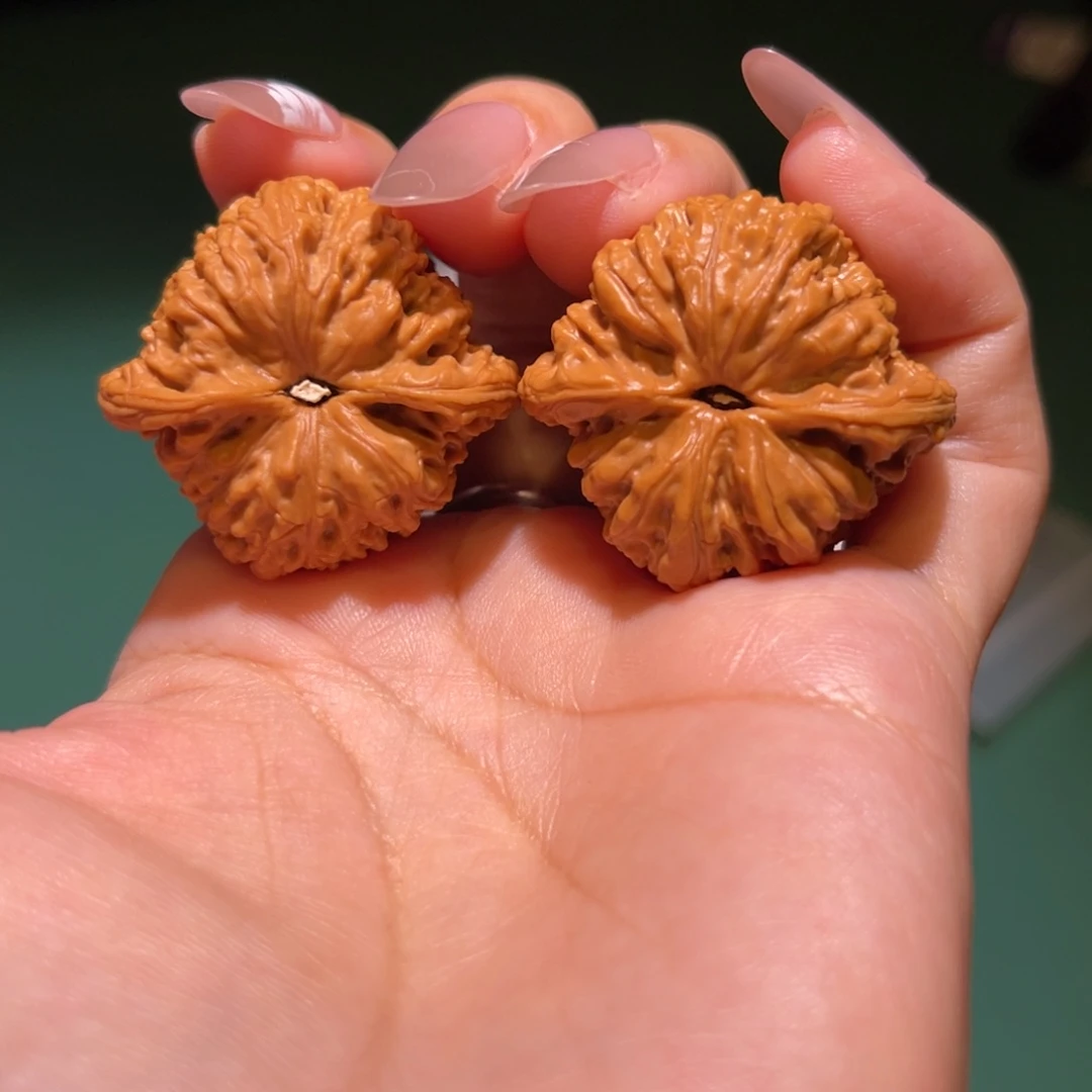 文玩核桃把件T****l34密纹